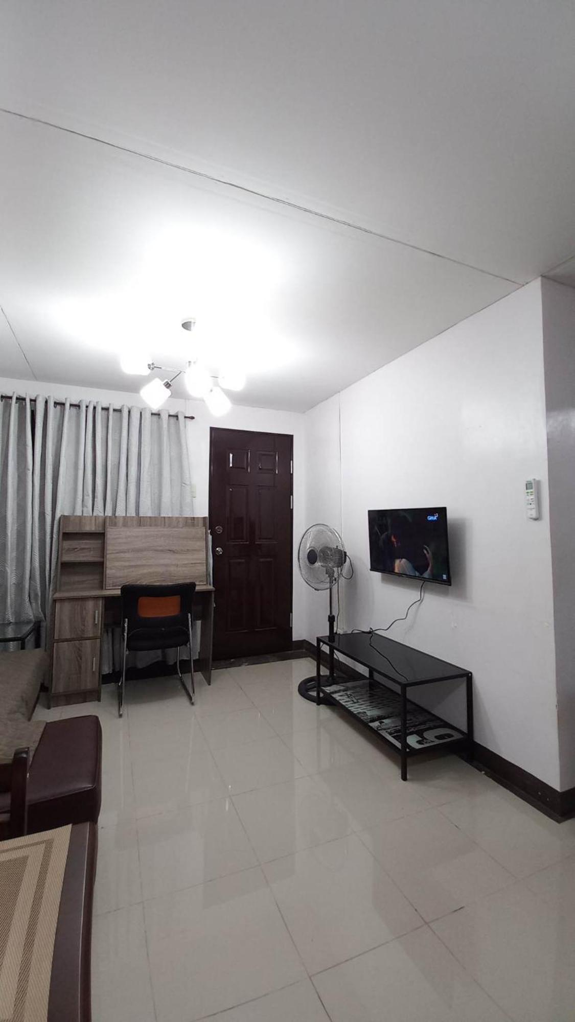2 Bedroom House At Deca Homes Talomo ダバオ　シティ エクステリア 写真